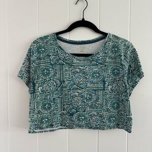 Green and White Boxy Crop T-Shirt